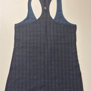 lululemon athletica Tank Top - size 10